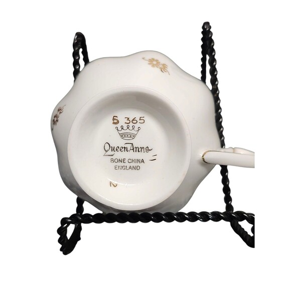 VTG Queen Anne Fine Bone China Footed Teacup & Saucer Blue  Gold Gilt #5365 - Picture 6 of 14